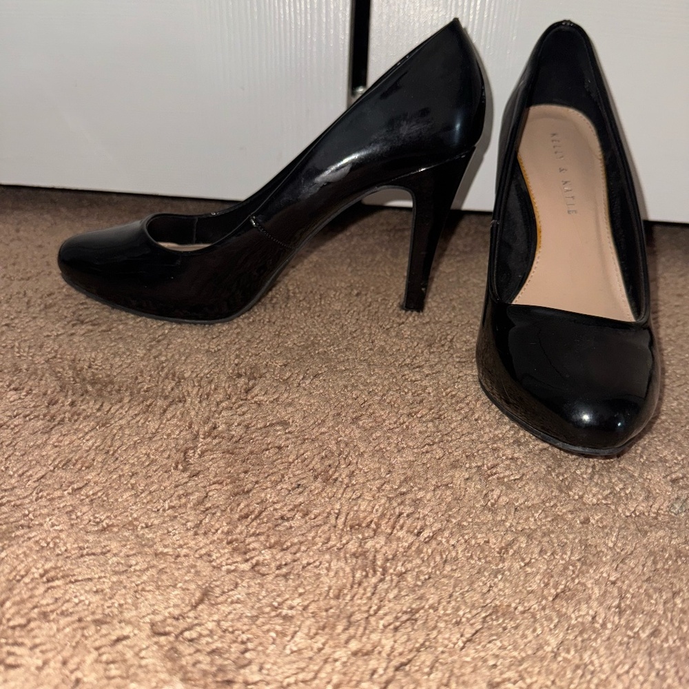 Kelly and Katie -  Black Pumps